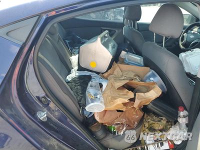 Zdjęcie 10 z 13 samochodu: 2013 HYUNDAI ELANTRA GLS VIN:5NPDH4AE9DH335116 - miniatura