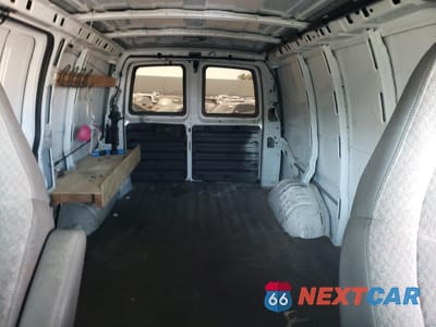 Zdjęcie 10 z 13 samochodu: 2006 GMC SAVANA G1500 VIN:1GTFG15X661240562 - miniatura