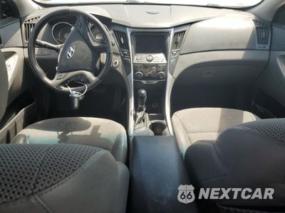 Zdjęcie 8 z 12 samochodu: 2012 HYUNDAI SONATA SE VIN:5NPEC4AC2CH431167 - miniatura