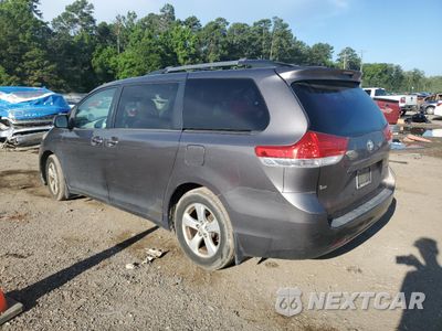 Drugie zdjęcie samochodu z przodu: 2013 TOYOTA SIENNA LE VIN:5TDKK3DC0DS313092 - miniatura