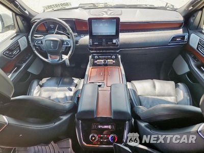 Zdjęcie 8 z 16 samochodu: 2021 LINCOLN NAVIGATOR RESERVE VIN:5LMJJ2LT0MEL03302 - miniatura