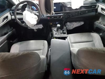 Zdjęcie 8 z 13 samochodu: 2025 TOYOTA CAMRY LE VIN:4T1DAACK3SU057172 - miniatura