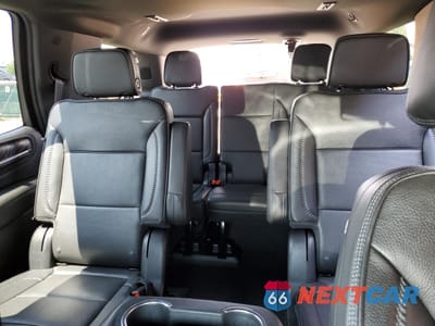 Zdjęcie 10 z 15 samochodu: 2023 GMC YUKON DENALI VIN:1GKS1DKL3PR331170 - miniatura