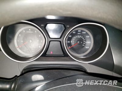 Zdjęcie 9 z 12 samochodu: 2013 HYUNDAI ELANTRA GLS VIN:KMHDH4AE3DU939195 - miniatura