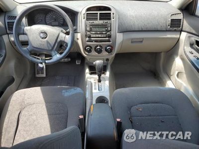 Zdjęcie 8 z 13 samochodu: 2005 KIA SPECTRA5 VIN:KNAFE161455084249 - miniatura