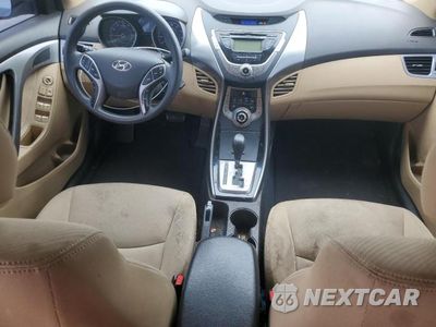 Zdjęcie 8 z 12 samochodu: 2013 HYUNDAI ELANTRA GLS VIN:KMHDH4AE3DU488284 - miniatura