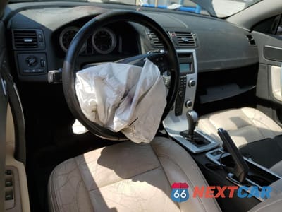 Zdjęcie 8 z 14 samochodu: 2011 VOLVO C70 T5 VIN:YV1672MC1BJ109595 - miniatura
