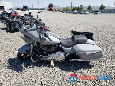 Trzecie zdjęcie samochodu z tyłu: 2024 HARLEY-DAVIDSON FLHX VIN:1HD1KB727RB611242 - miniatura