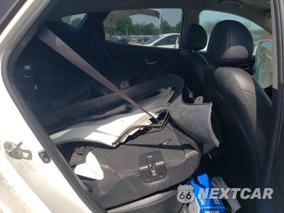 Zdjęcie 11 z 13 samochodu: 2012 HYUNDAI TUCSON GLS VIN:KM8JU3AC1CU353276 - miniatura