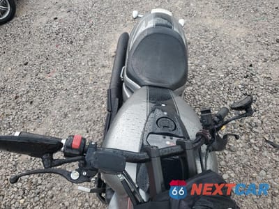 Piąte zdjęcie samochodu w środku: 2020 SUZUKI VZR1800 VIN:JS1VY53A7L7100442 - miniatura