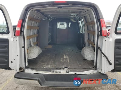 Zdjęcie 10 z 15 samochodu: 2021 GMC SAVANA G2500 VIN:1GTW7AFP2M1246273 - miniatura