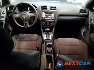 Zdjęcie 8 z 12 samochodu: 2010 VOLKSWAGEN GOLF VIN:WVWDB7AJ0AW361450 - miniatura