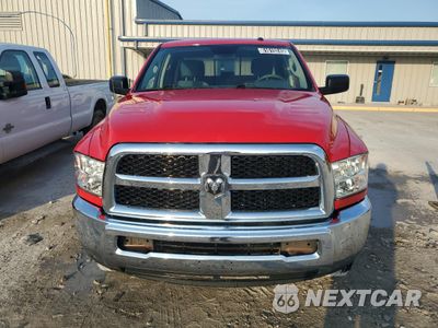 Piąte zdjęcie samochodu w środku: 2018 RAM 2500 SLT VIN:3C6TR5DT0JG282469 - miniatura
