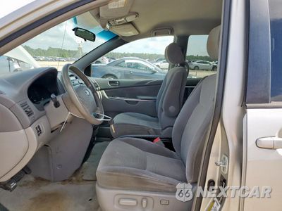 Zdjęcie 7 z 13 samochodu: 2006 TOYOTA SIENNA CE VIN:5TDZA23C16S461333 - miniatura