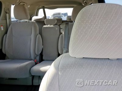 Zdjęcie 10 z 16 samochodu: 2020 TOYOTA SIENNA LE VIN:5TDKZ3DC5LS032772 - miniatura