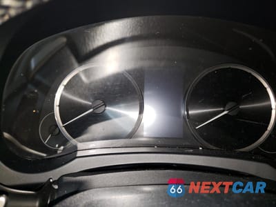 Zdjęcie 9 z 12 samochodu: 2017 LEXUS IS 200T VIN:JTHBA1D27H5054576 - miniatura