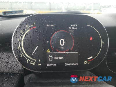 Zdjęcie 9 z 15 samochodu: 2023 MINI COOPER VIN:WMW33DH05P2T20930 - miniatura
