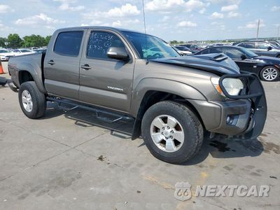 Czwarte zdjęcie samochodu z boku: 2015 TOYOTA TACOMA DOUBLE CAB PRERUNNER VIN:5TFJU4GN8FX078625 - miniatura