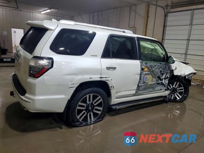 Trzecie zdjęcie samochodu z tyłu: 2019 TOYOTA 4RUNNER LIMITED VIN:JTEBU5JR4K5667498 - miniatura