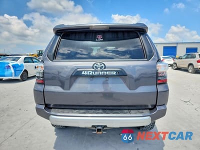 Zdjęcie 6 z 13 samochodu: 2017 TOYOTA 4RUNNER TRD OFF-ROAD PREMIUM VIN:JTEBU5JR7H5461682 - miniatura