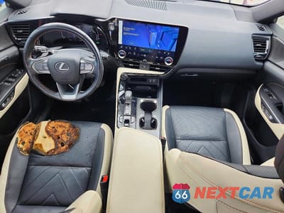 Zdjęcie 8 z 13 samochodu: 2022 LEXUS NX 350H VIN:JTJHKCEZ6N2003824 - miniatura