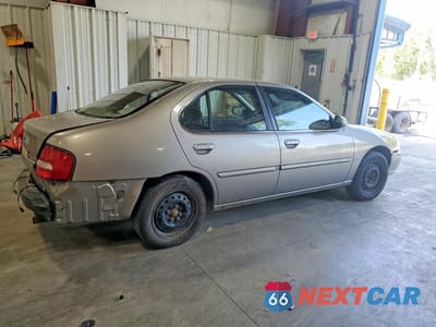 Trzecie zdjęcie samochodu z tyłu: 2001 NISSAN ALTIMA XE VIN:1N4DL01D01C238558 - miniatura