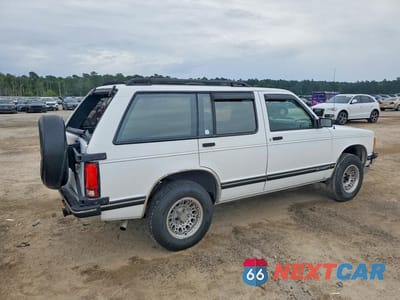 Trzecie zdjęcie samochodu z tyłu: 1993 CHEVROLET BLAZER S10 VIN:1GNCS13W1P2126760 - miniatura