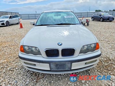Piąte zdjęcie samochodu w środku: 2000 BMW 323 I VIN:WBAAN3340YNC90129 - miniatura