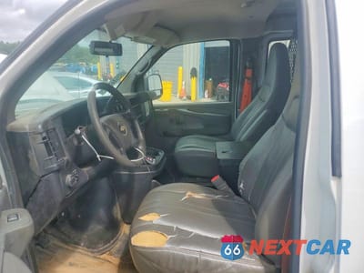 Zdjęcie 7 z 13 samochodu: 2013 CHEVROLET EXPRESS G2500 VIN:1GCWGFCA4D1192049 - miniatura
