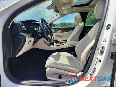 Zdjęcie 7 z 12 samochodu: 2020 MERCEDES-BENZ E 350 4MATIC VIN:WDDZF8EB6LA700902 - miniatura