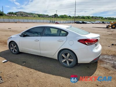 Drugie zdjęcie samochodu z przodu: 2018 KIA FORTE LX VIN:3KPFL4A75JE166513 - miniatura