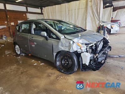 Czwarte zdjęcie samochodu z boku: 2014 NISSAN VERSA NOTE SV VIN:3N1CE2CP0EL359462 - miniatura