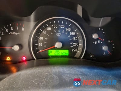 Zdjęcie 9 z 13 samochodu: 2010 KIA SEDONA LX VIN:KNDMG4C36A6339399 - miniatura