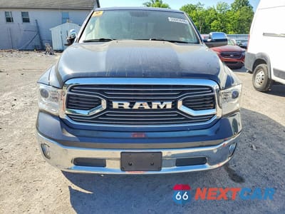 Piąte zdjęcie samochodu w środku: 2017 RAM 1500 LONGHORN VIN:1C6RR7PT8HS761873 - miniatura