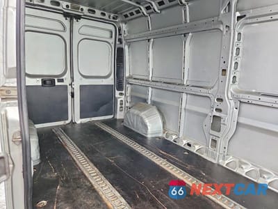 Zdjęcie 10 z 12 samochodu: 2023 RAM PROMASTER 2500 DELIVERY VAN VIN:3C6LRVDG8PE551941 - miniatura