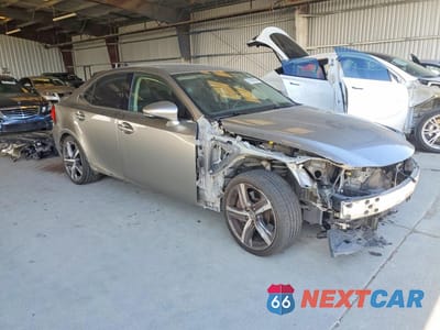 Czwarte zdjęcie samochodu z boku: 2017 LEXUS IS 200T VIN:JTHBA1D29H5049640 - miniatura