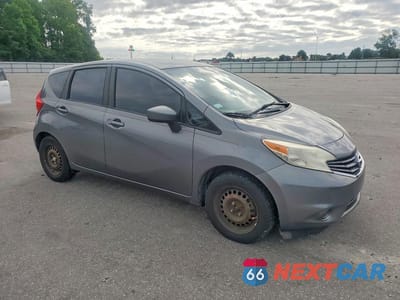 Czwarte zdjęcie samochodu z boku: 2016 NISSAN VERSA NOTE SV VIN:3N1CE2CP3GL374296 - miniatura