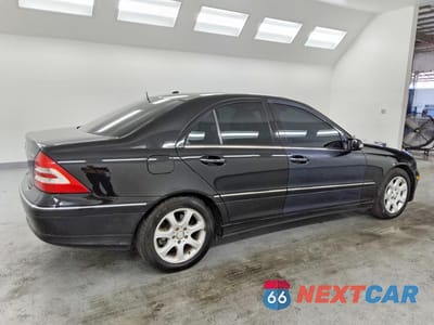 Trzecie zdjęcie samochodu z tyłu: 2006 MERCEDES-BENZ C 280 4MATIC VIN:WDBRF92H66F765666 - miniatura