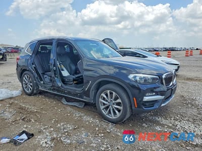 Czwarte zdjęcie samochodu z boku: 2018 BMW X3 XDRIVE30I VIN:5UXTR9C50JLD60451 - miniatura