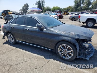 Czwarte zdjęcie samochodu z boku: 2018 MERCEDES-BENZ C 300 VIN:55SWF4JB5JU234653 - miniatura
