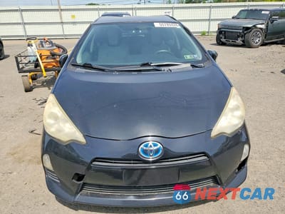 Piąte zdjęcie samochodu w środku: 2012 TOYOTA PRIUS C ONE VIN:JTDKDTB35C1007577 - miniatura