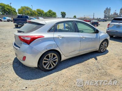 Trzecie zdjęcie samochodu z tyłu: 2016 HYUNDAI ELANTRA GT BASE VIN:KMHD35LH5GU316421 - miniatura