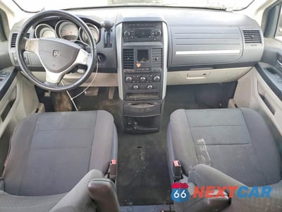 Zdjęcie 8 z 13 samochodu: 2010 DODGE GRAND CARAVAN HERO VIN:2D4RN3D13AR365313 - miniatura