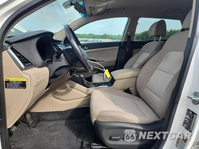 Zdjęcie 7 z 13 samochodu: 2017 HYUNDAI TUCSON SPORT VIN:KM8J33A25HU274694 - miniatura