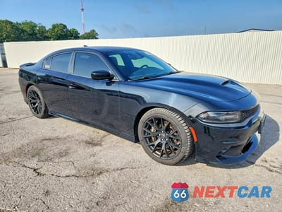 Czwarte zdjęcie samochodu z boku: 2017 DODGE CHARGER R/T 392 VIN:2C3CDXGJ5HH626597 - miniatura