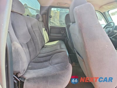 Zdjęcie 10 z 12 samochodu: 2004 GMC NEW SIERRA K1500 VIN:2GTEK19T741388597 - miniatura