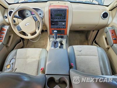 Zdjęcie 8 z 13 samochodu: 2007 FORD EXPLORER EDDIE BAUER VIN:1FMEU74E27UB13956 - miniatura