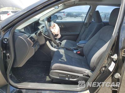 Zdjęcie 13 z 24 samochodu: 2016 HONDA ACCORD EX VIN:1HGCR2F78GA120542 - miniatura