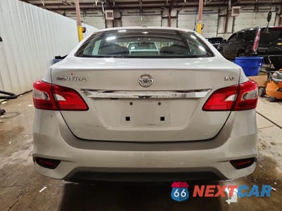 Zdjęcie 6 z 12 samochodu: 2019 NISSAN SENTRA SV VIN:3N1AB7APXKY402820 - miniatura
