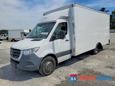 2024 MERCEDES-BENZ SPRINTER 4500 W1X9N33Y0RN277825 - główne zdjęcie licytacji z USA - miniatura